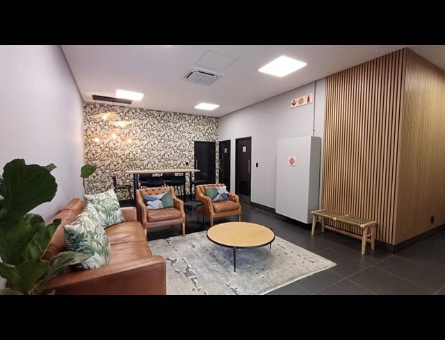 BUSINESS PROPERTY TO RENT IN ROOIHUISKRAAL NORTH